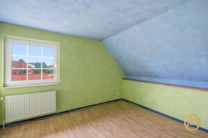 Schlafzimmer DG