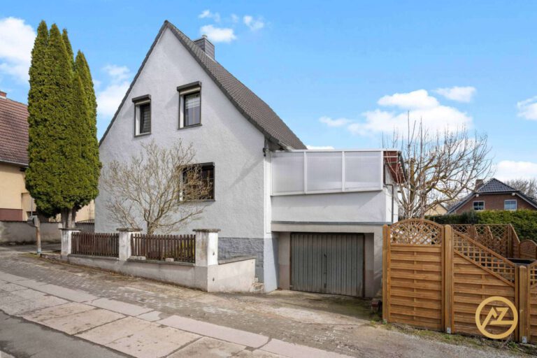 Straßenansicht