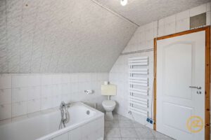 Badezimmer DG