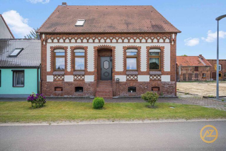 Straßenansicht