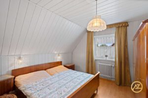 Schlafzimmer DG