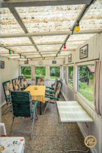 geschlossene Terrasse im Garten